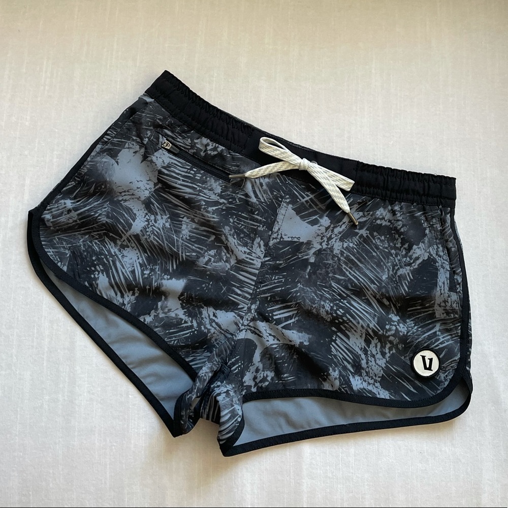 TAVI Shorts